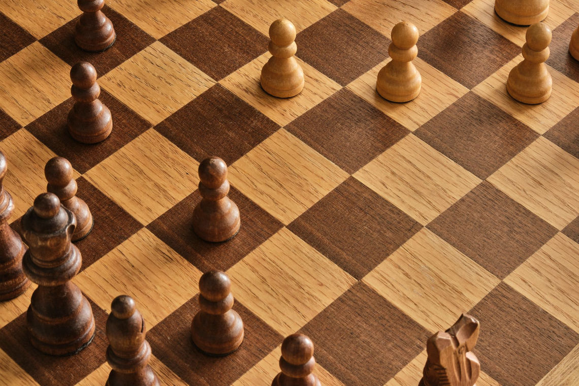 Escacs, guerra i política