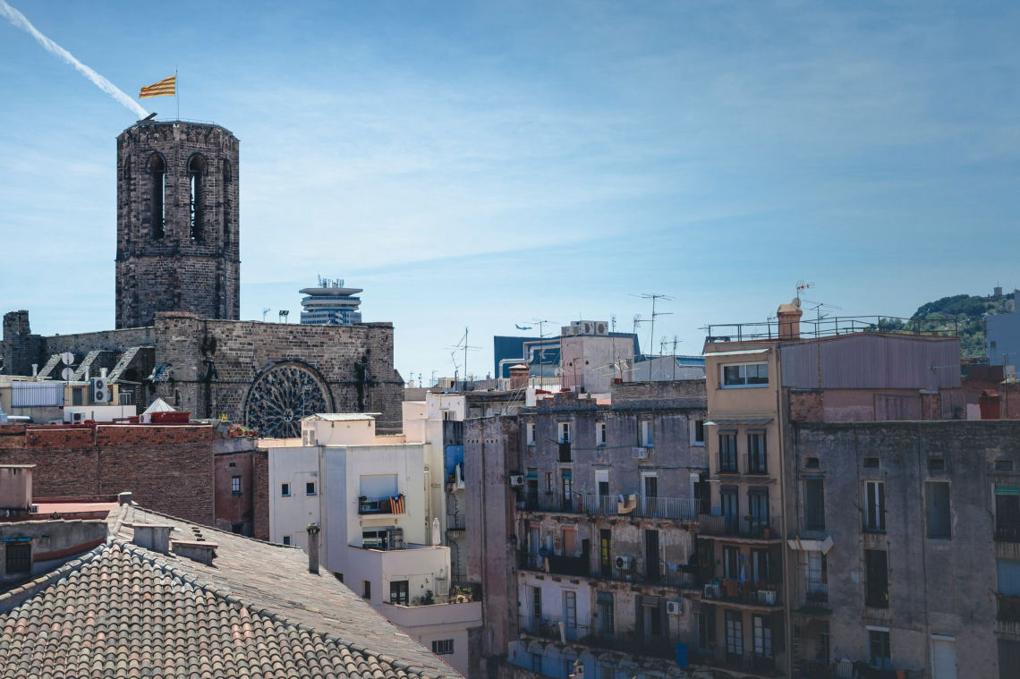 Cercant la identitat de Barcelona: correspondències 1930-2022